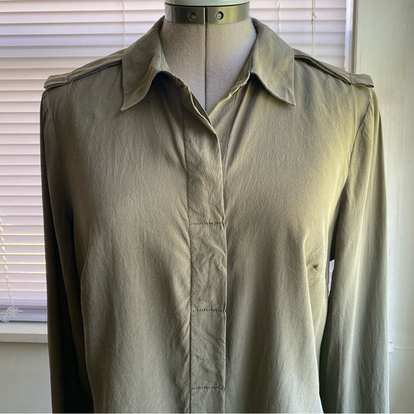 ANN TAYLOR Navy Green Silk Button Down Shirt Long Sleeve Size S - Picture 6 of 7
